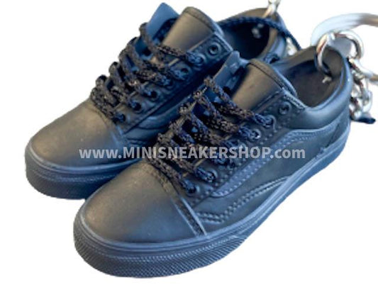 Mini 3D sneaker keychains VANS Skate Low Black - Sneakers Passion