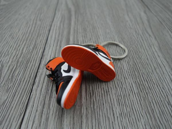 Mini sneaker keychain 3D Air Jordan 1 Shattered Backboard - Sneakers Passion