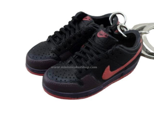 Mini sneaker keychain 3D Dunk lo - Black and Pink - Sneakers Passion
