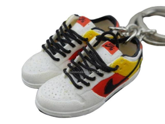 Mini sneaker keychain 3D Dunk - Raygun White - Sneakers Passion