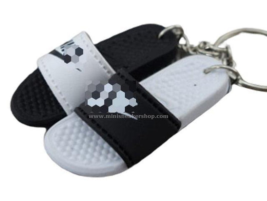 mini 3D sneaker keychains Flip Flops -Black White/ White Black - Benassi Sandals - Sneakers Passion