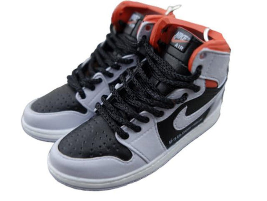 Mini sneaker keychain 3D Air Jordan 1 - Hyper Crimson HQ - Sneakers Passion