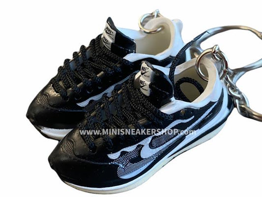 Mini 3D sneaker keychains Nike Vaporwaffle sacai Black White - Sneakers Passion
