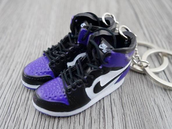 Mini sneaker keychain 3D Air Jordan 1 - Court Purple - Sneakers Passion
