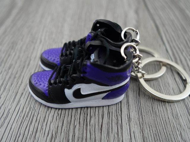 Mini sneaker keychain 3D Air Jordan 1 - Court Purple - Sneakers Passion